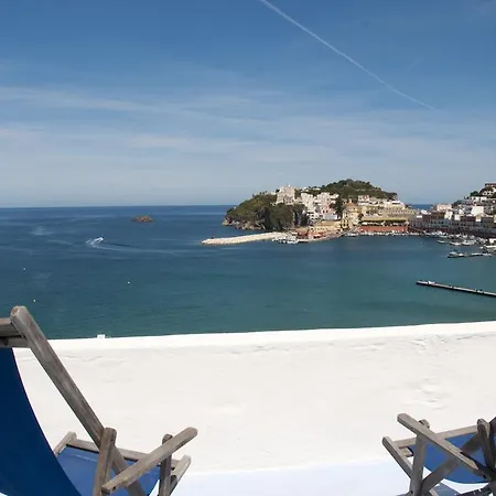 Monolocali Giancos Ponza