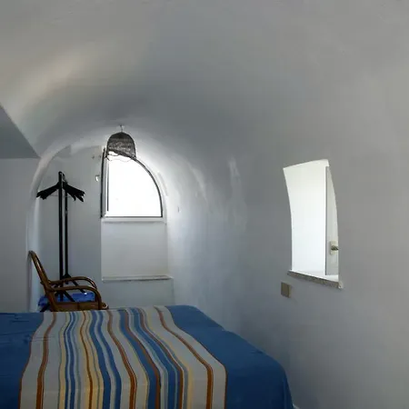 Apartment Monolocali Giancos Ponza
