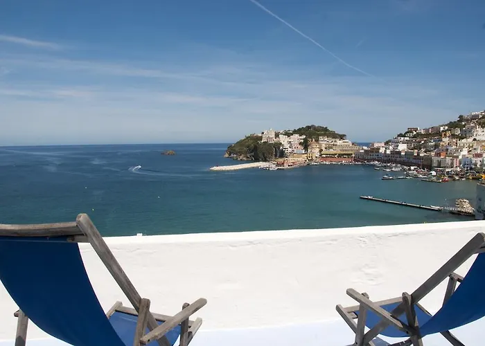 Monolocali Giancos Ponza